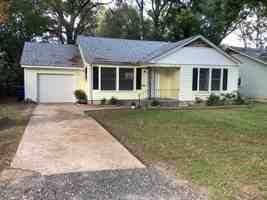 featured image of 238 E Wyandotte St