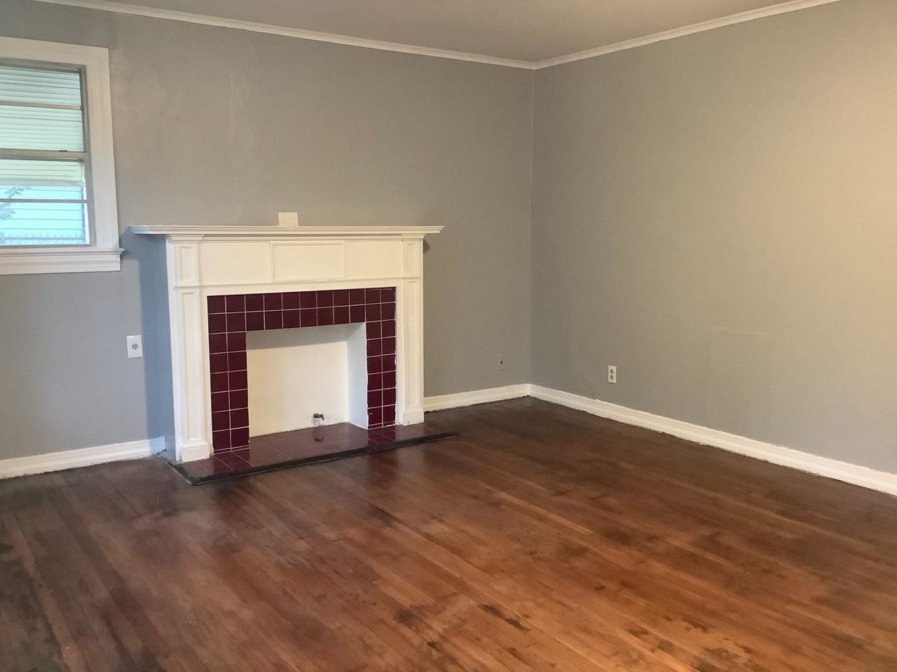 238 E Wyandotte St - Photo 2 of 20