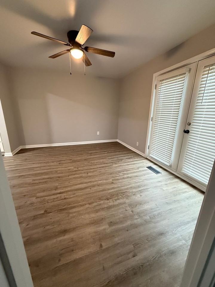 2624 Philip St - Photo 4 of 18