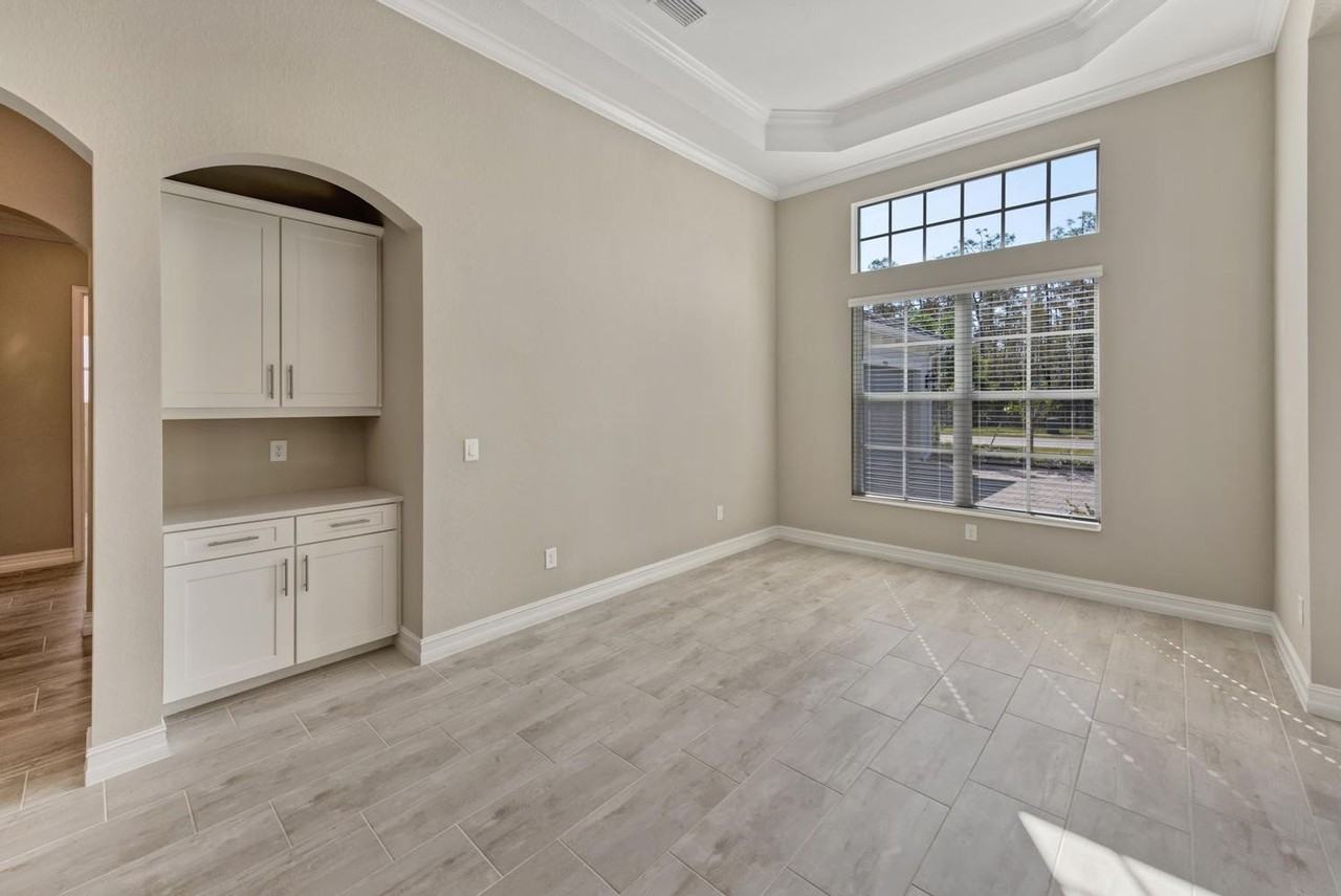 15050 Blue Bay Cir - Photo 7 of 33