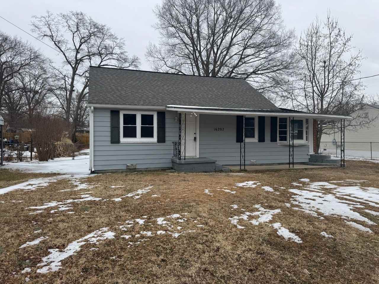 16207 Lucia Dr - Photo 2 of 23