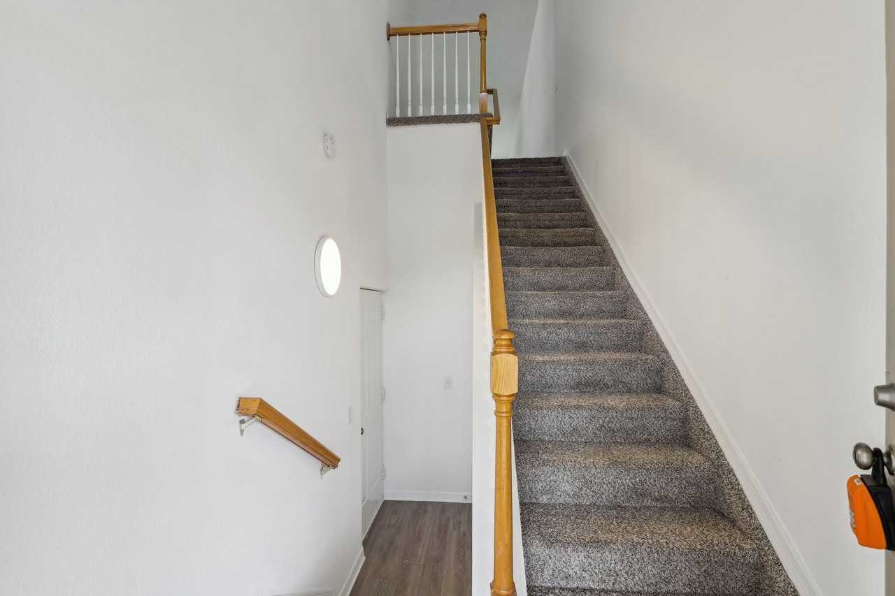 332 Devon Cir - Photo 6 of 24