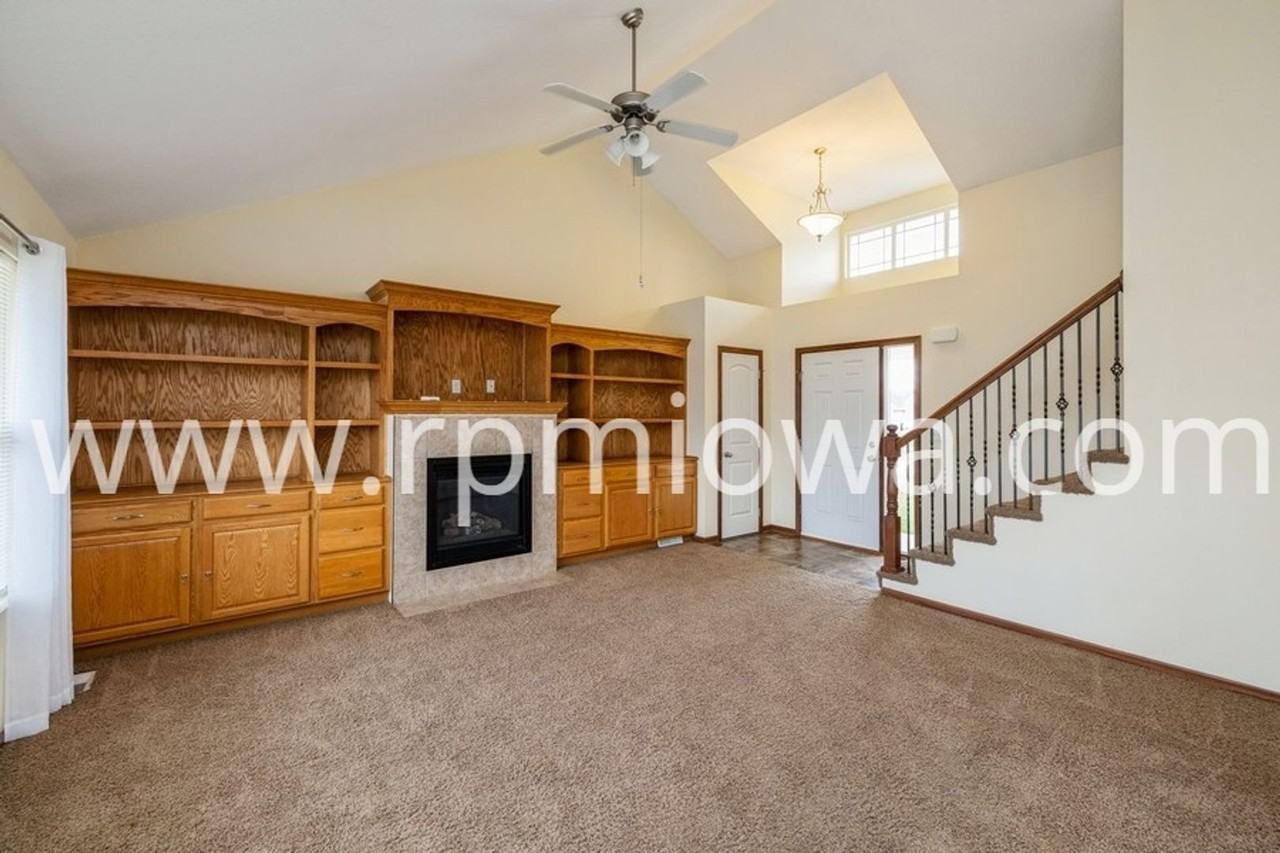 8231 Cody Dr - Photo 2 of 13