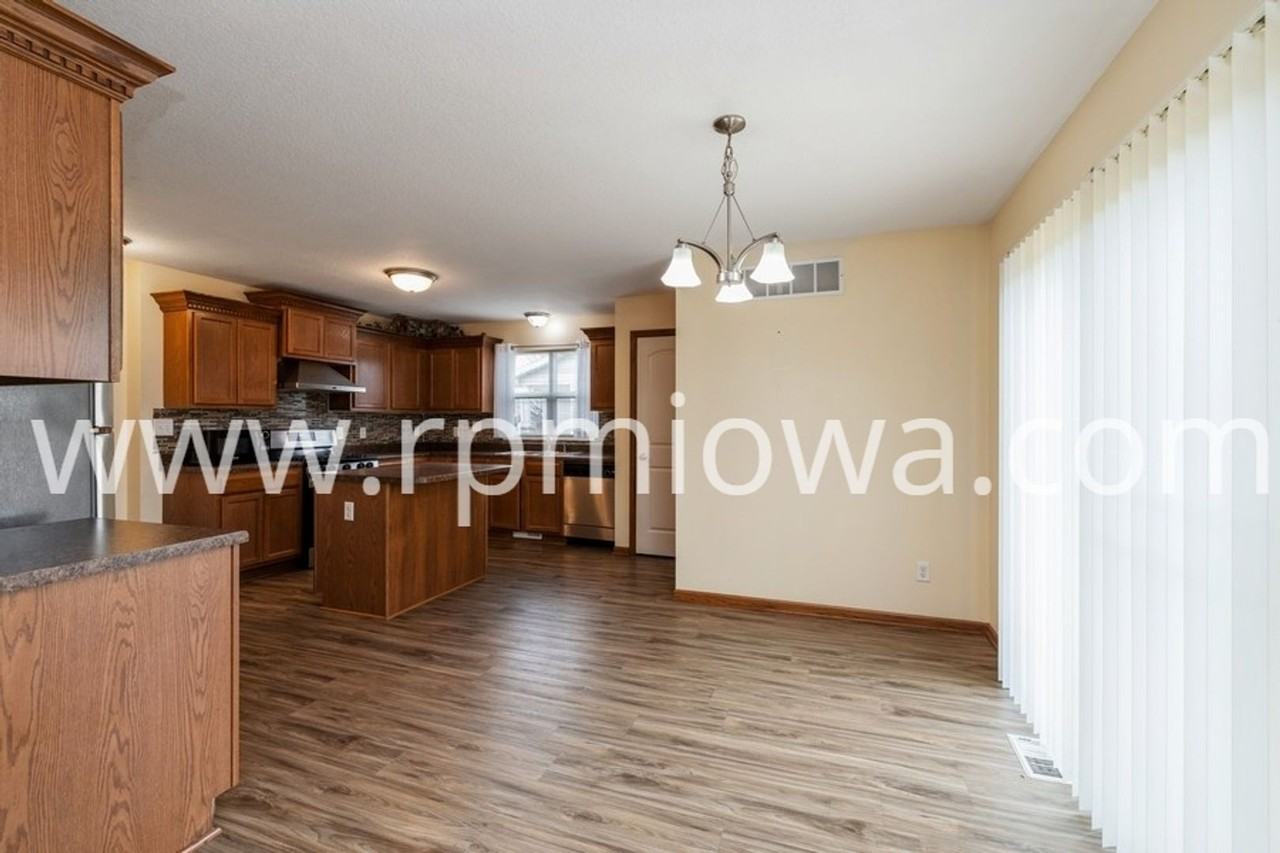 8231 Cody Dr - Photo 4 of 13