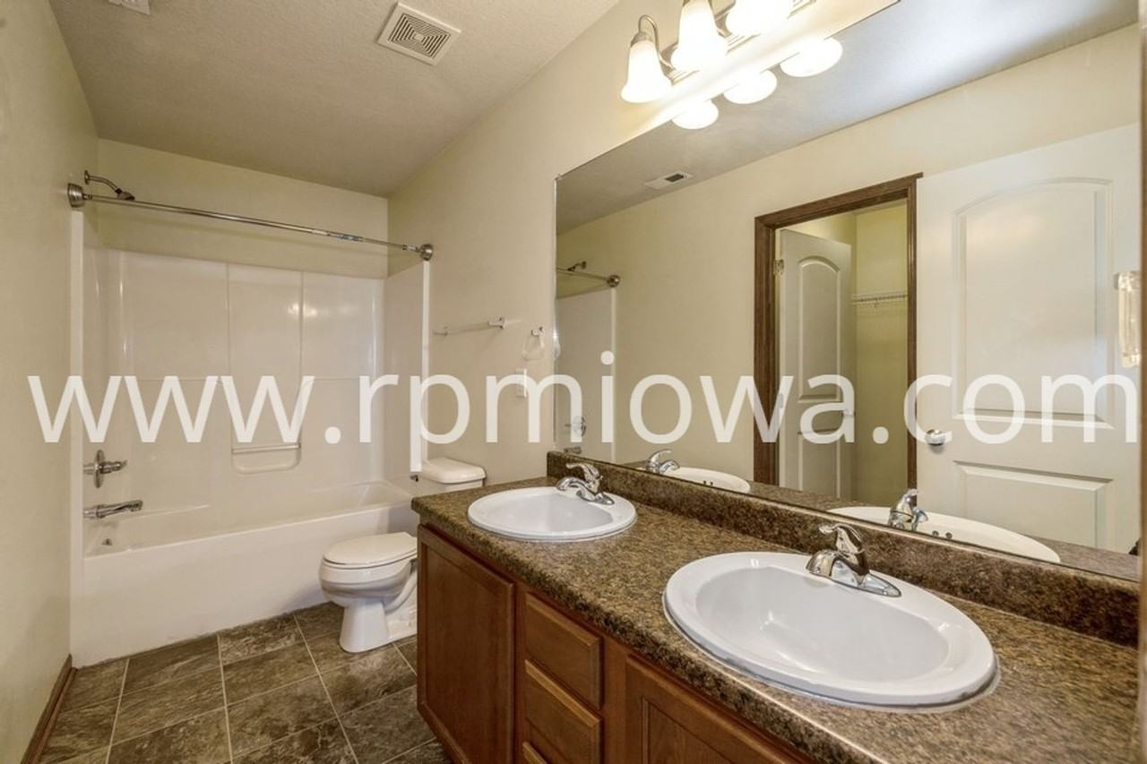 8231 Cody Dr - Photo 6 of 13