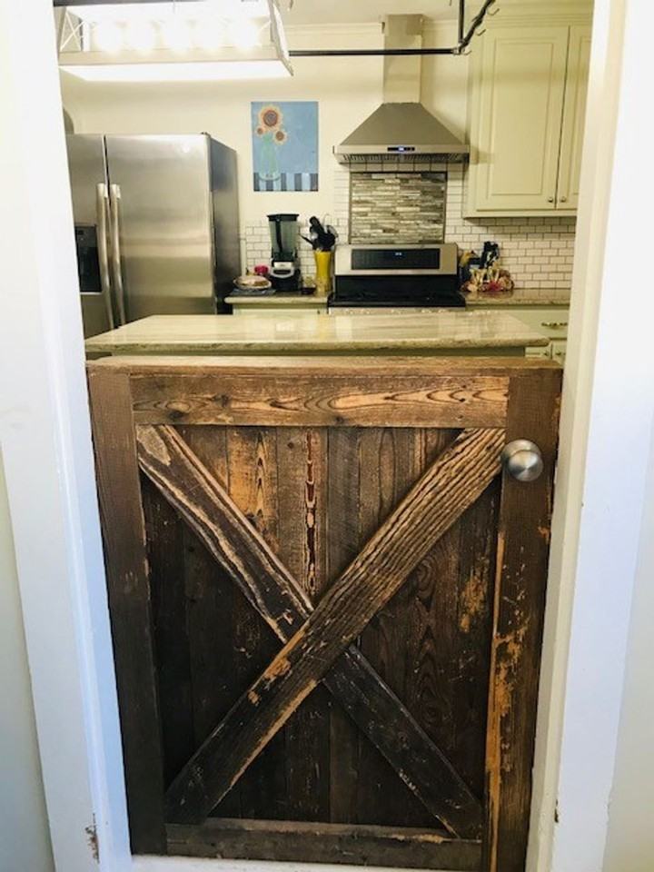 2217 Elms St - Photo 5 of 13