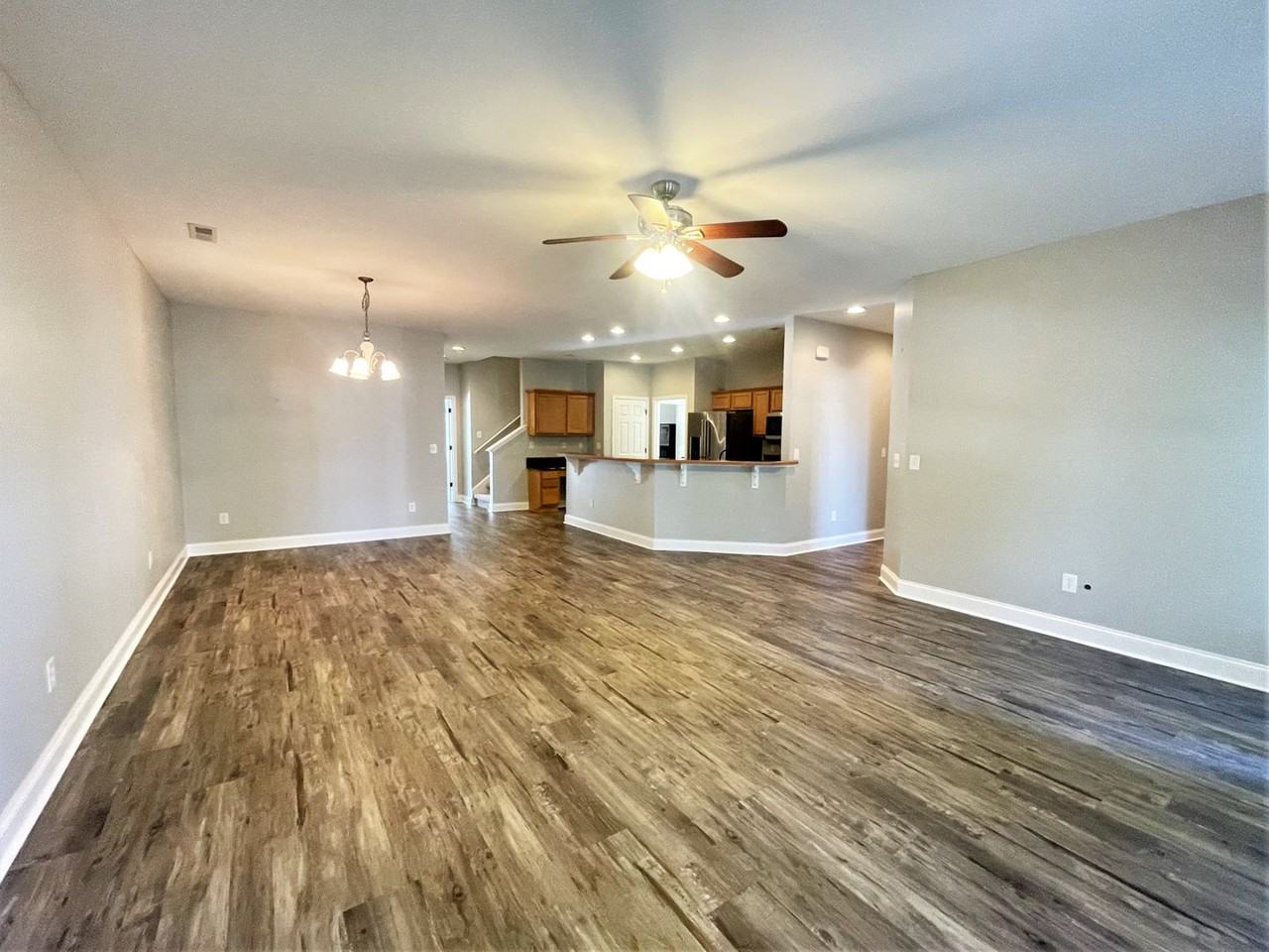 156 Hardinberry St - Photo 2 of 19