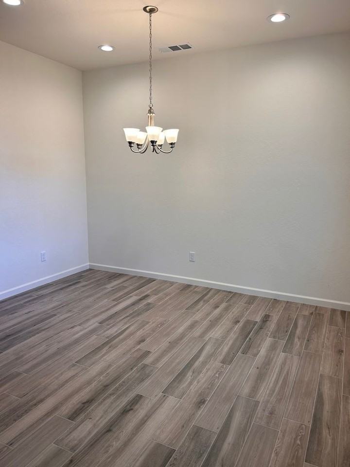 3922 W Nellis Ave - Photo 4 of 9