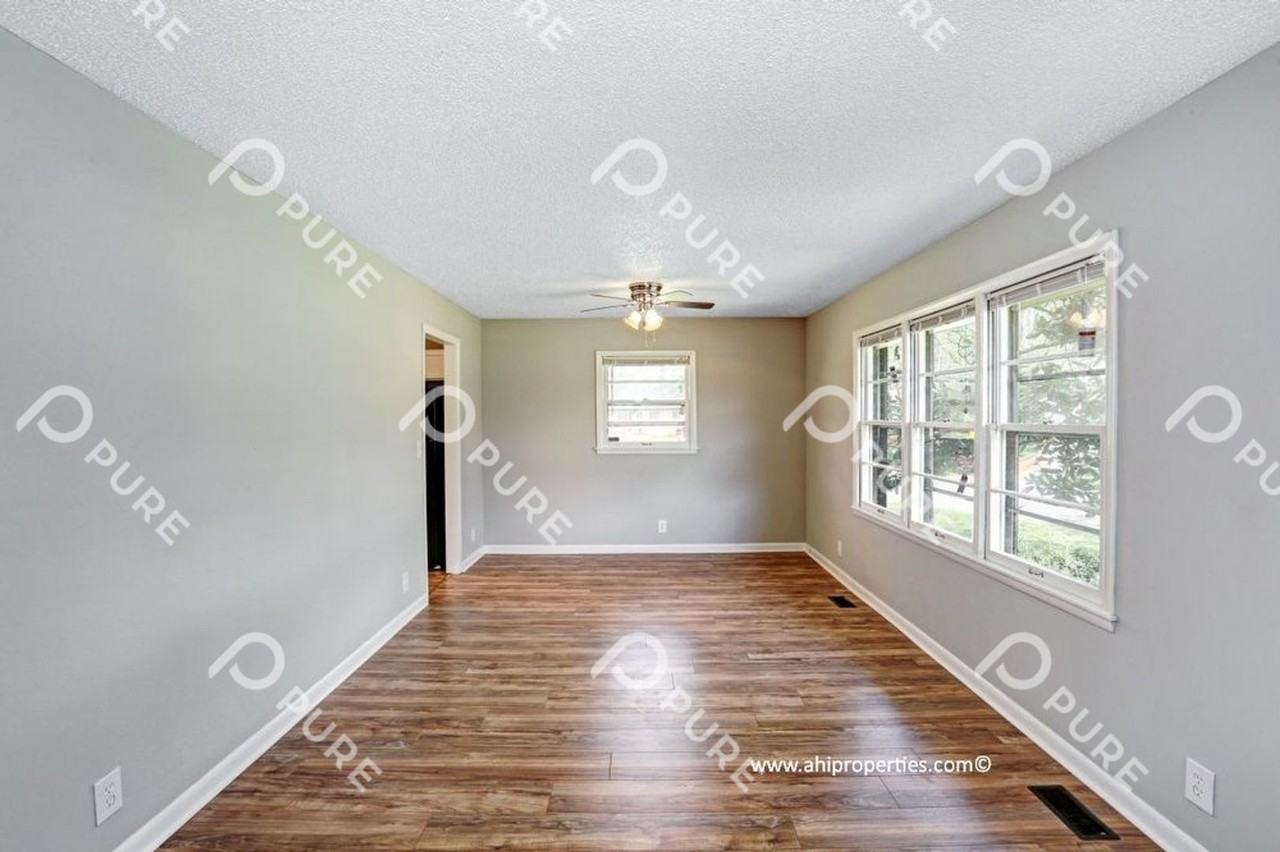 4729 Blue Haven Dr Nw - Photo 5 of 17