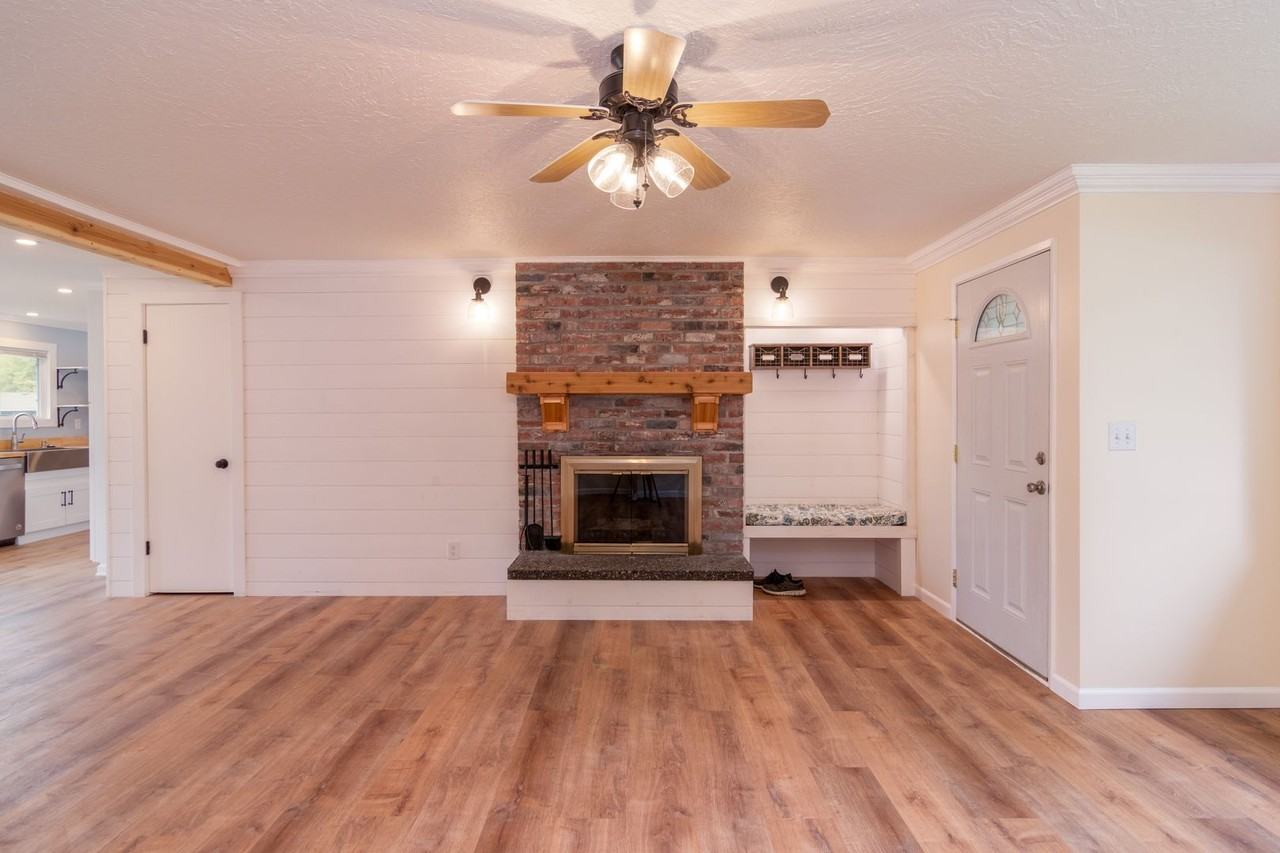 816 S Bannen Rd - Photo 3 of 25