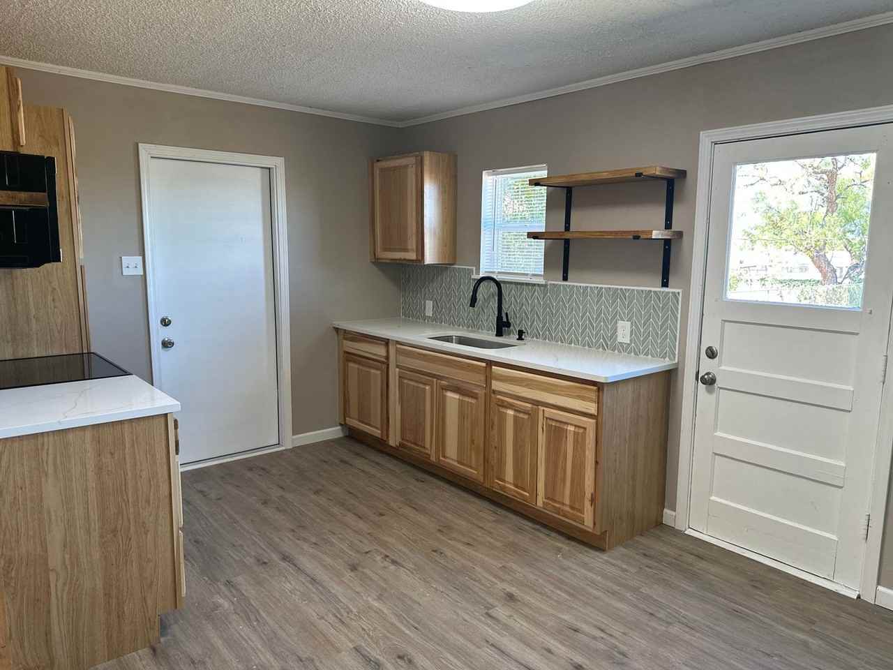 2810 S 10th St - Photo 7 of 19