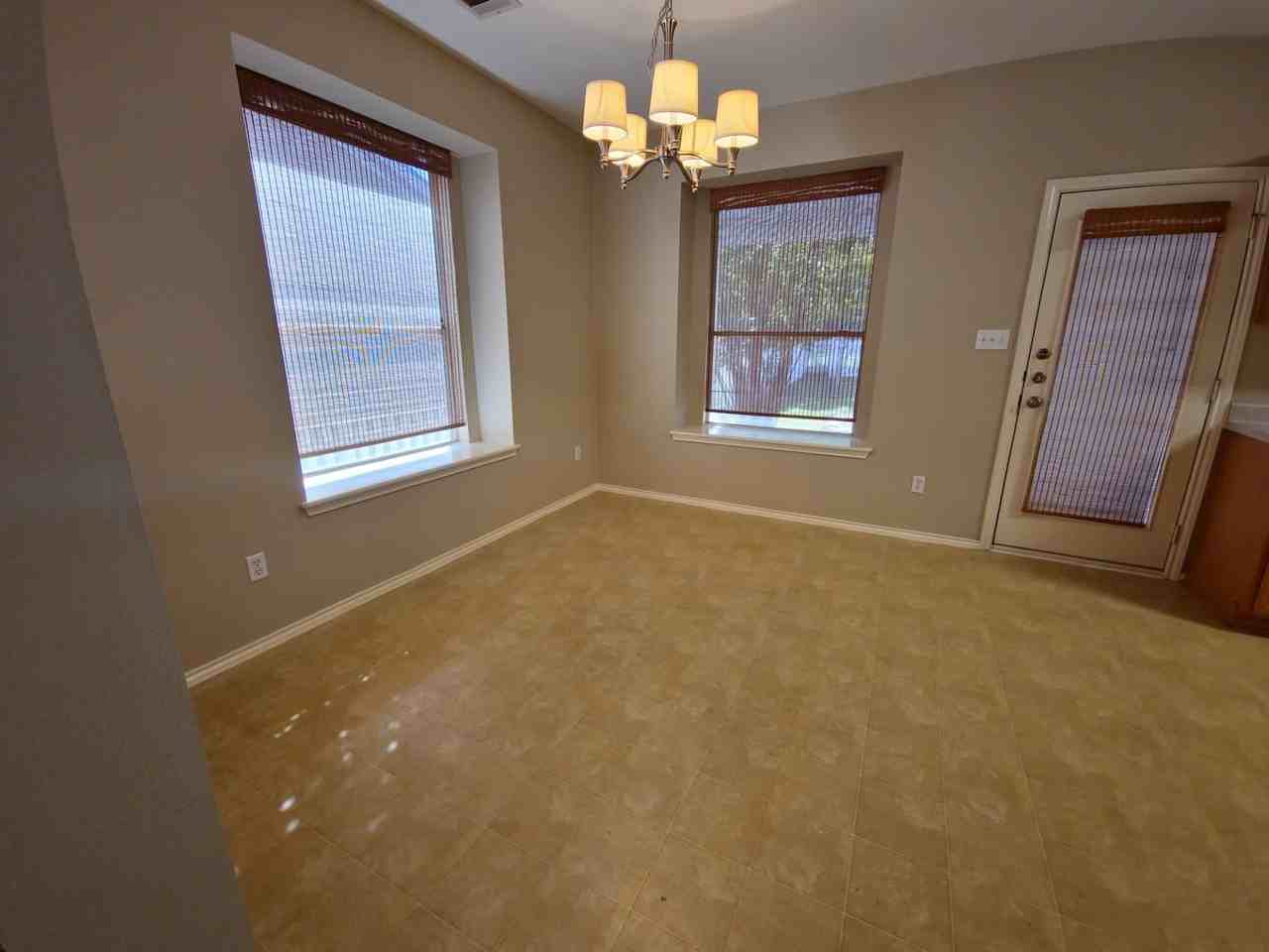 5661 Hartson - Photo 7 of 30