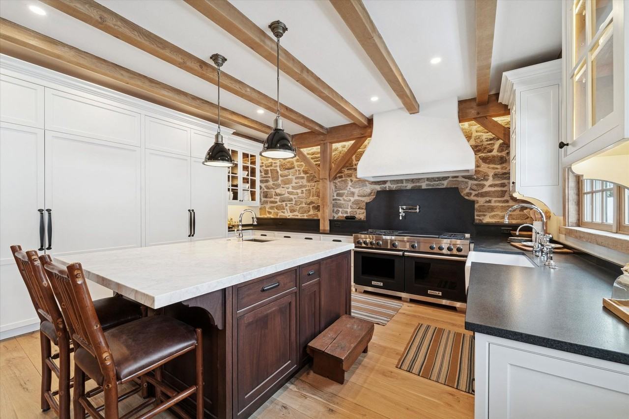 2 Fox Run Rd - Photo 3 of 50