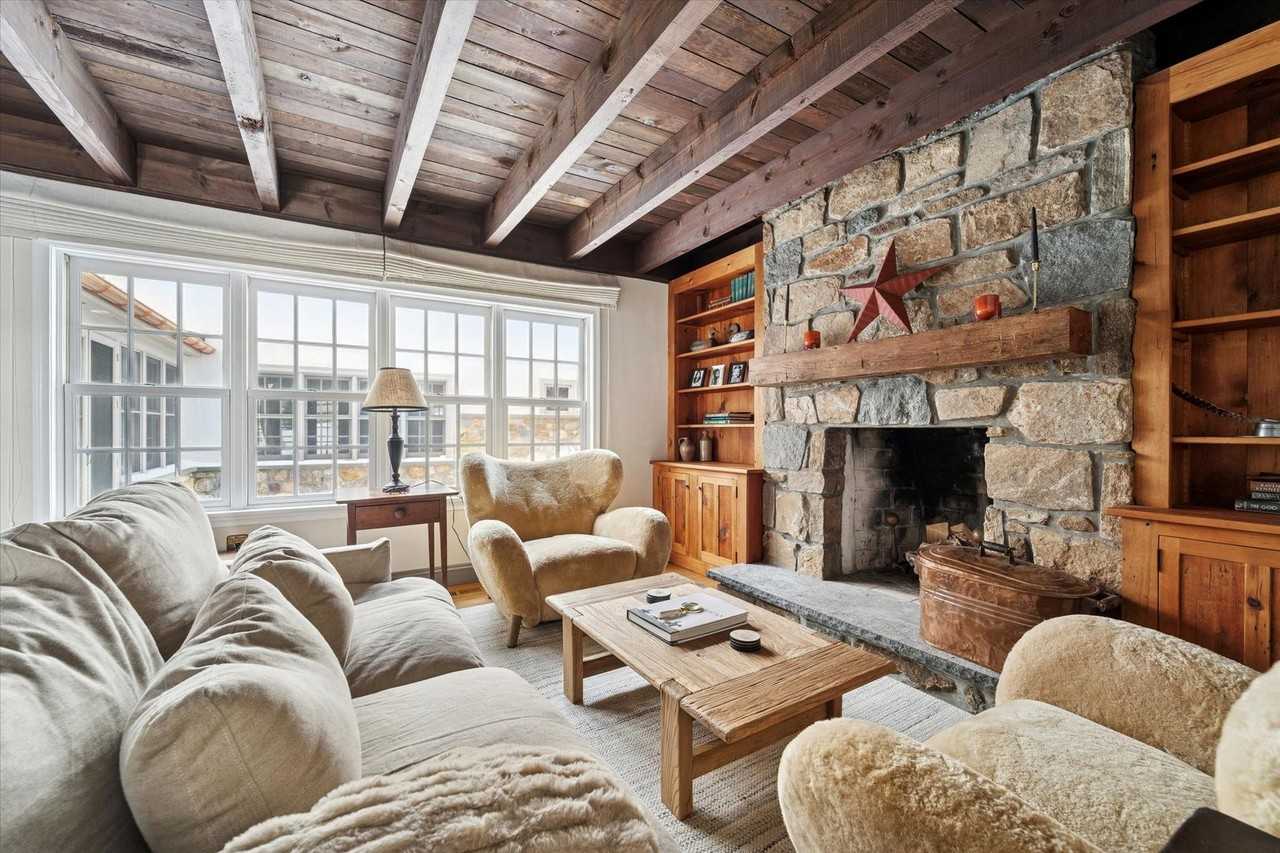 2 Fox Run Rd - Photo 6 of 50