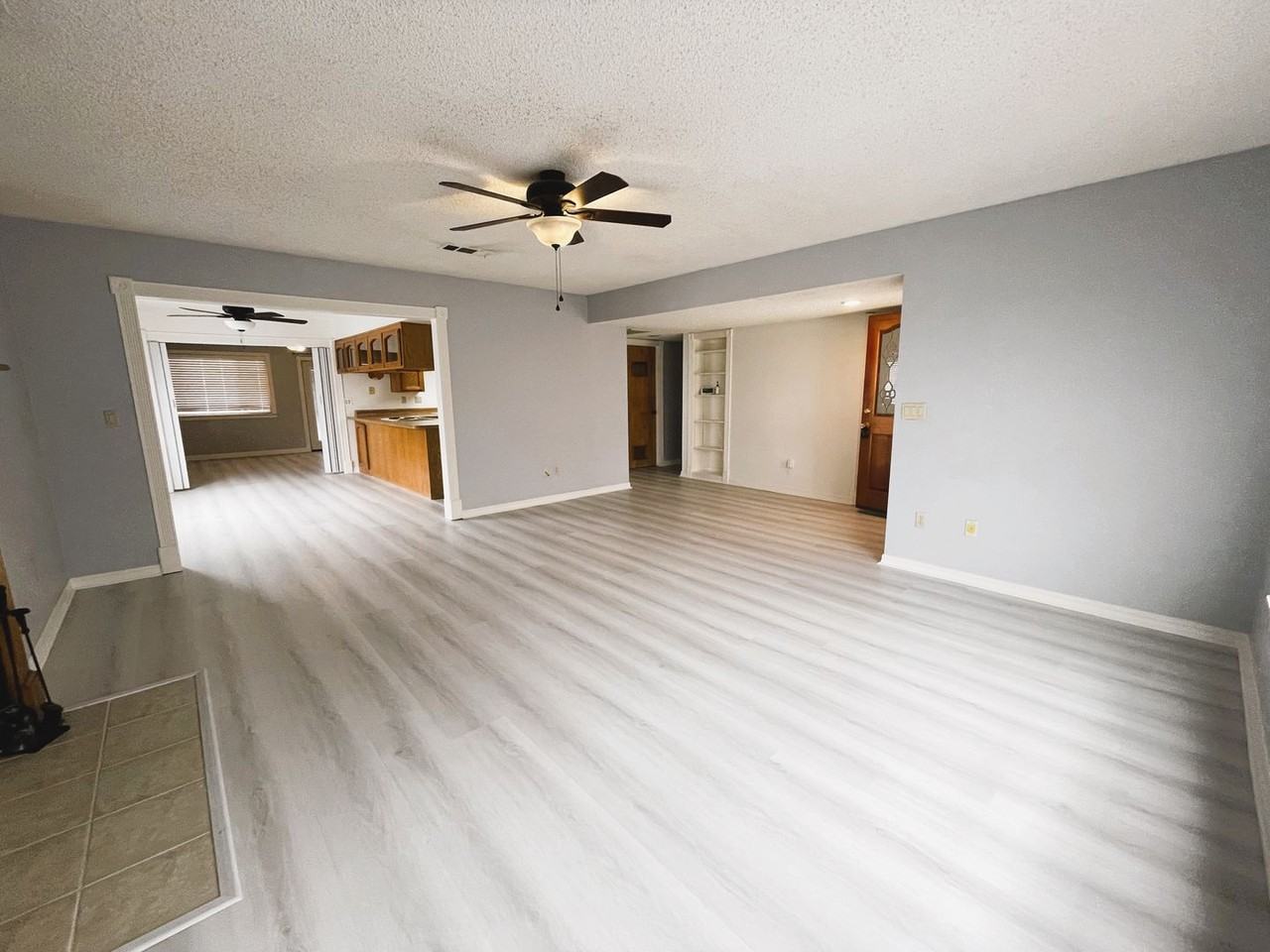 7343 Bay Ave - Photo 6 of 20