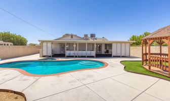 featured image of 7343 Bay Ave