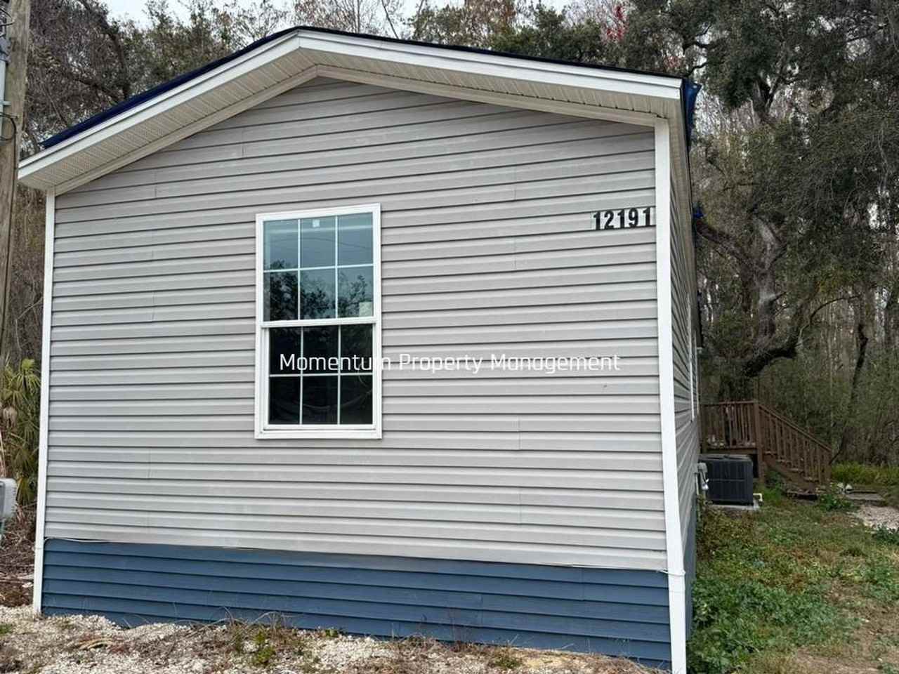 12191 Mystic Ave - Photo 2 of 10