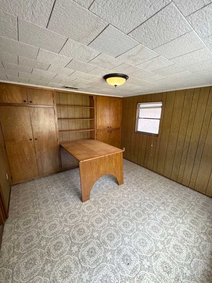 2425 Ashland Ave - Photo 5 of 11