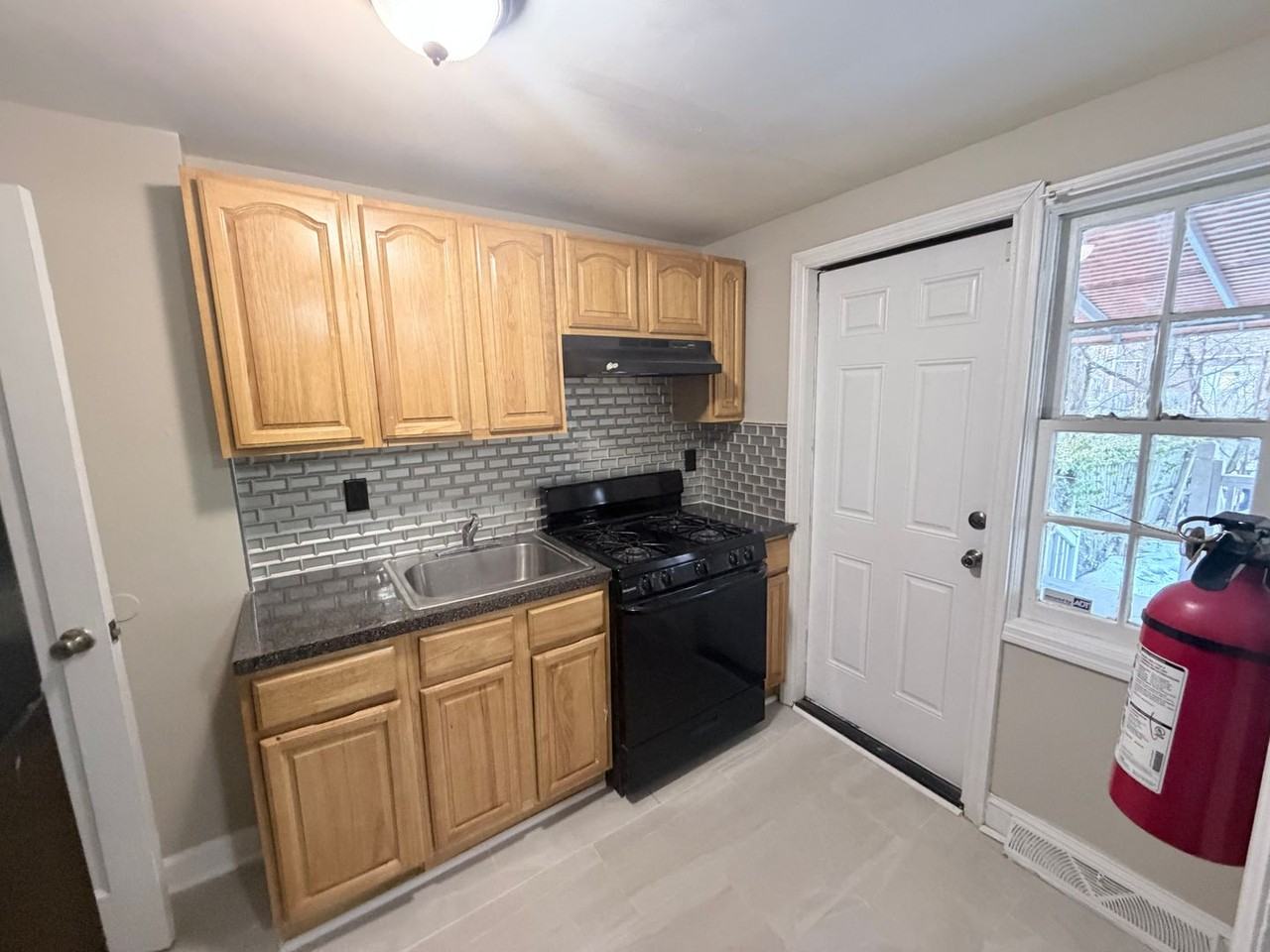 3 Nordacs Pl - Photo 5 of 12