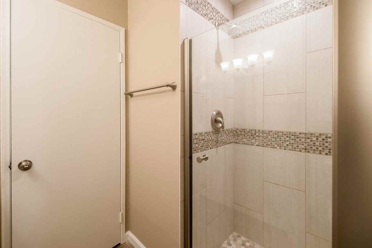 10577 Esmeraldas Dr - Photo 4 of 20