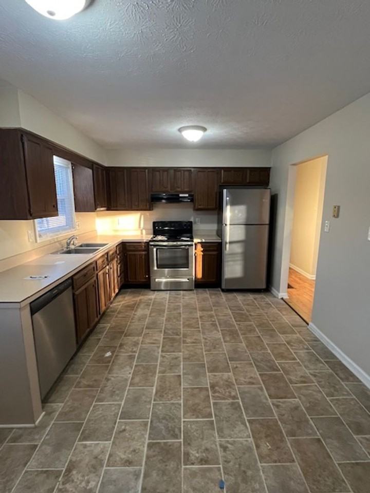 201 S Glencove - Photo 4 of 12