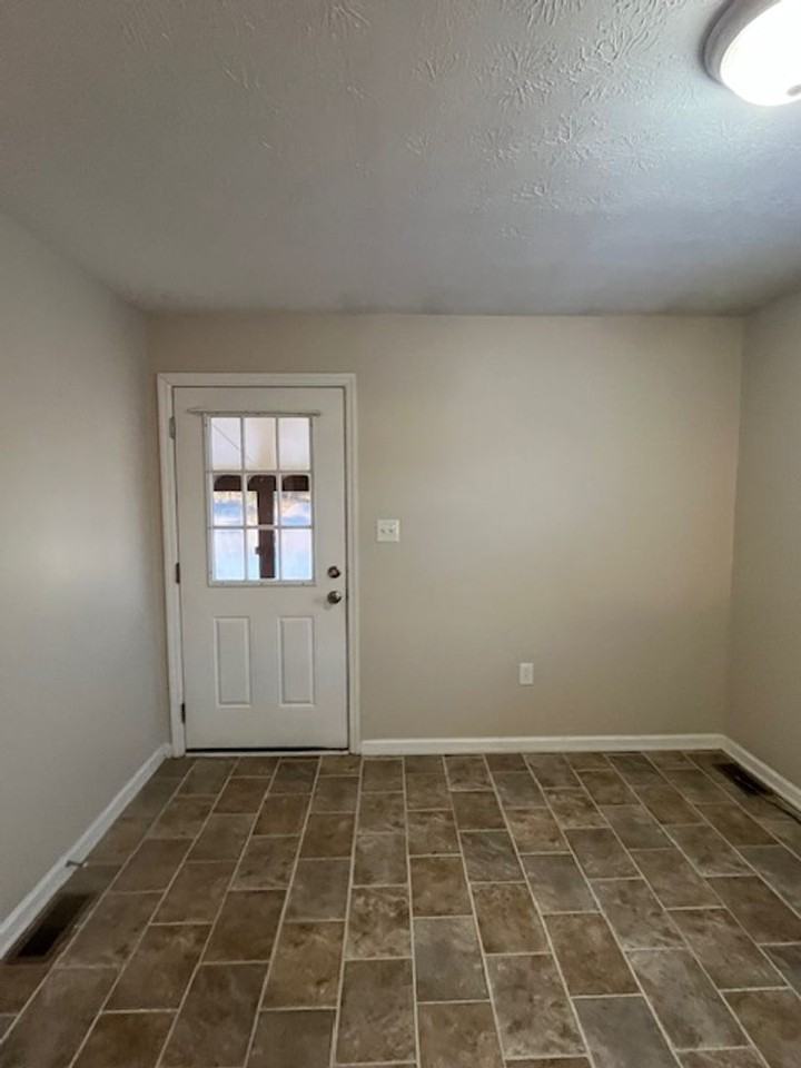 201 S Glencove - Photo 5 of 12