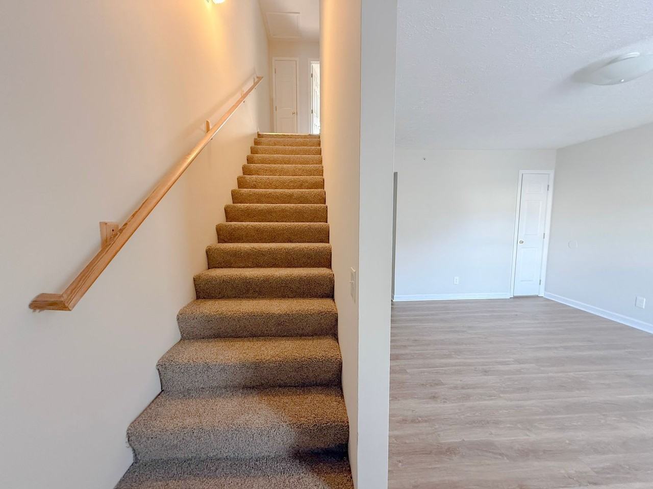 1320 Carolina Ave - Photo 4 of 26