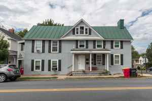 featured image of 324 E Washington St