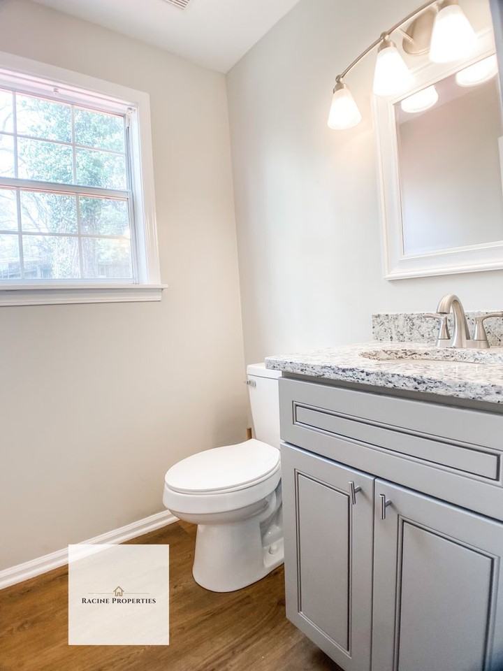 48 Townes Square Ln - Photo 4 of 11