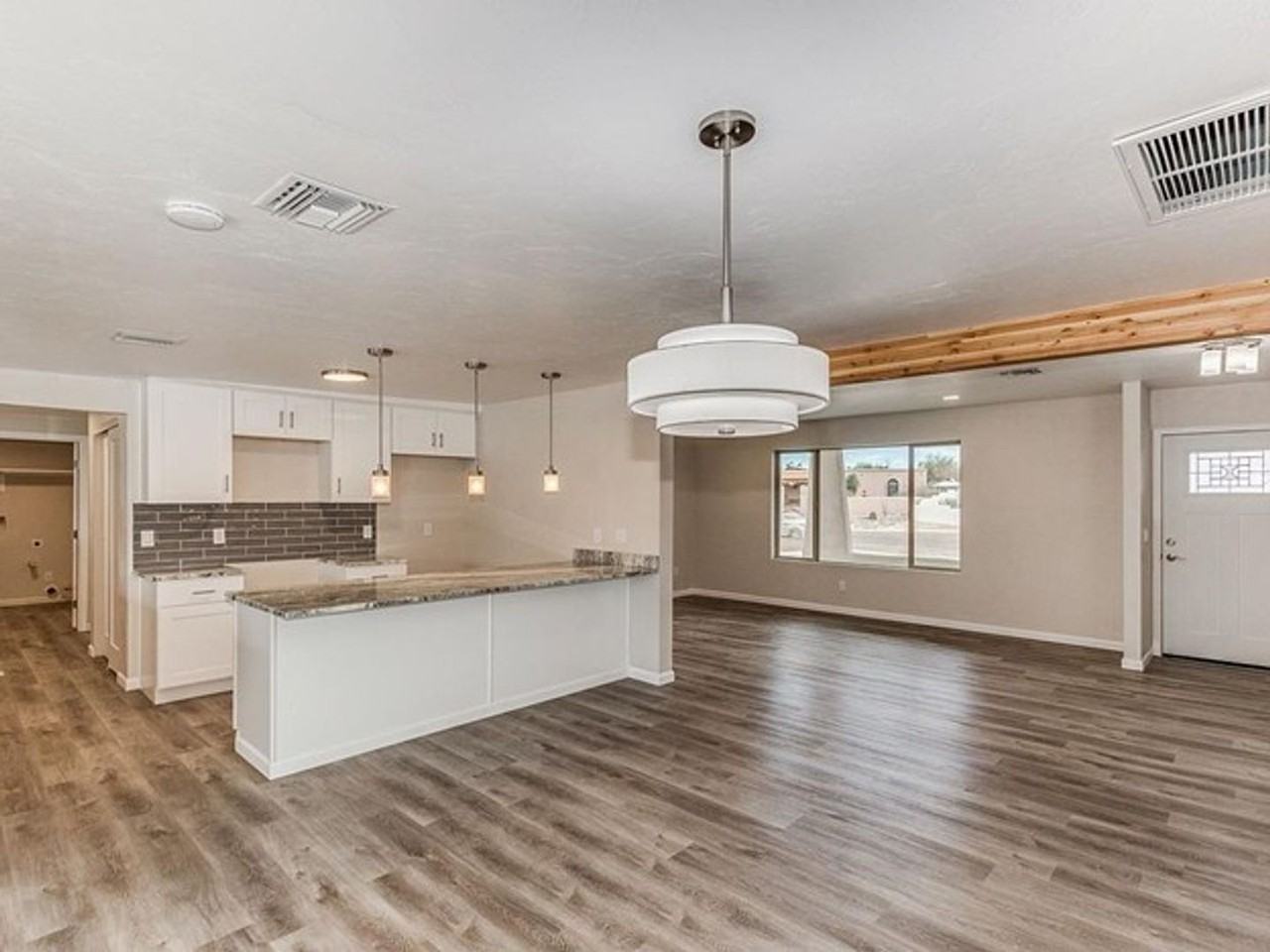 5225 N Whispering Hills Ln - Photo 5 of 22