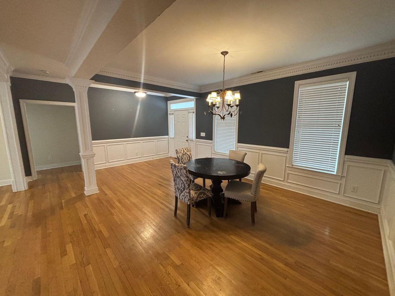 6125 Chilcot Ln - Photo 6 of 33