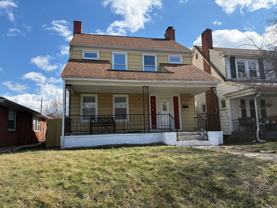 928 S 18th St - Photo 1 of 1