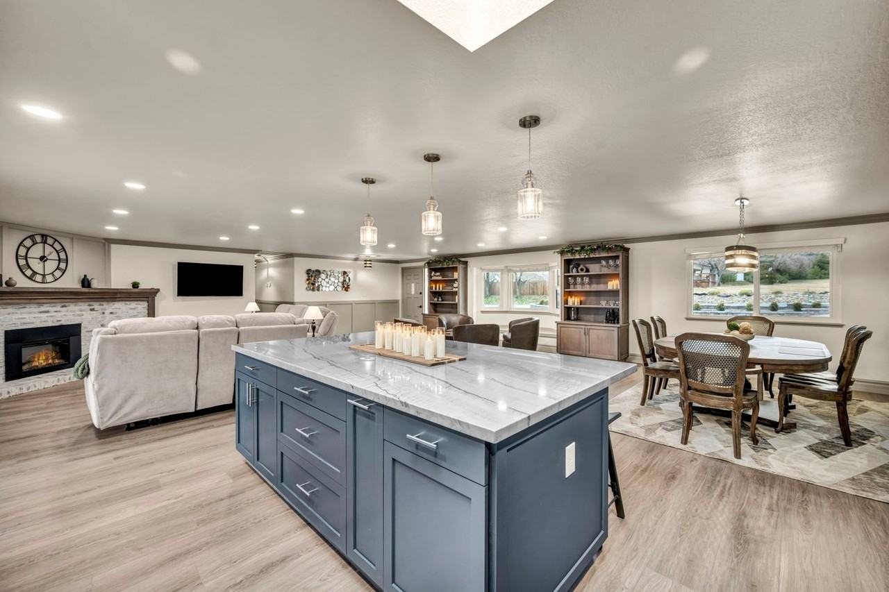 13745 Kewanna Trl - Photo 3 of 50