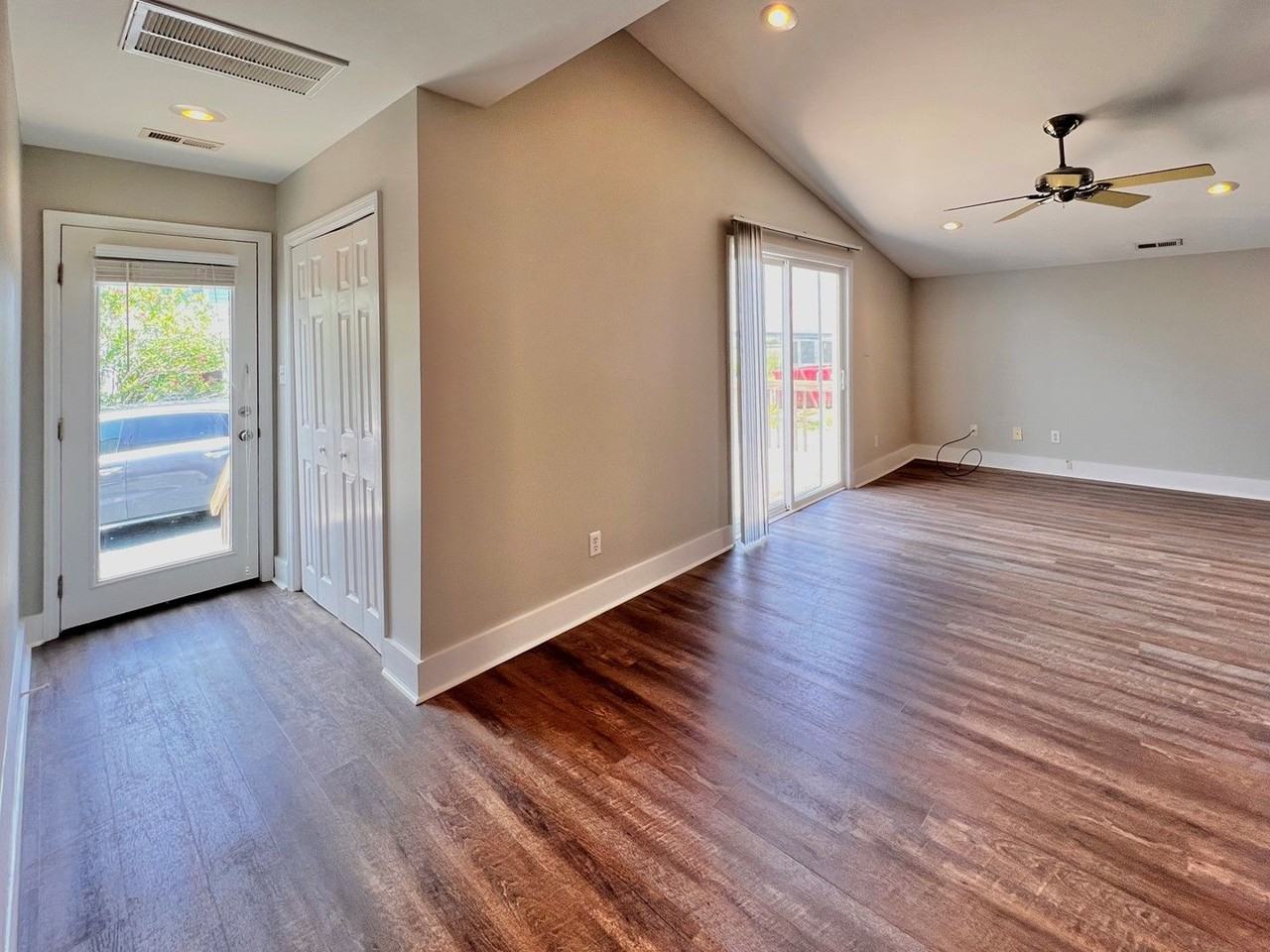 313 313 B S. Topsail Drive Surf City - Photo 2 of 10