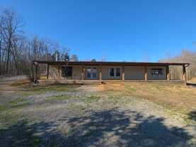 233 Macarthur Ln - Photo 1 of 1