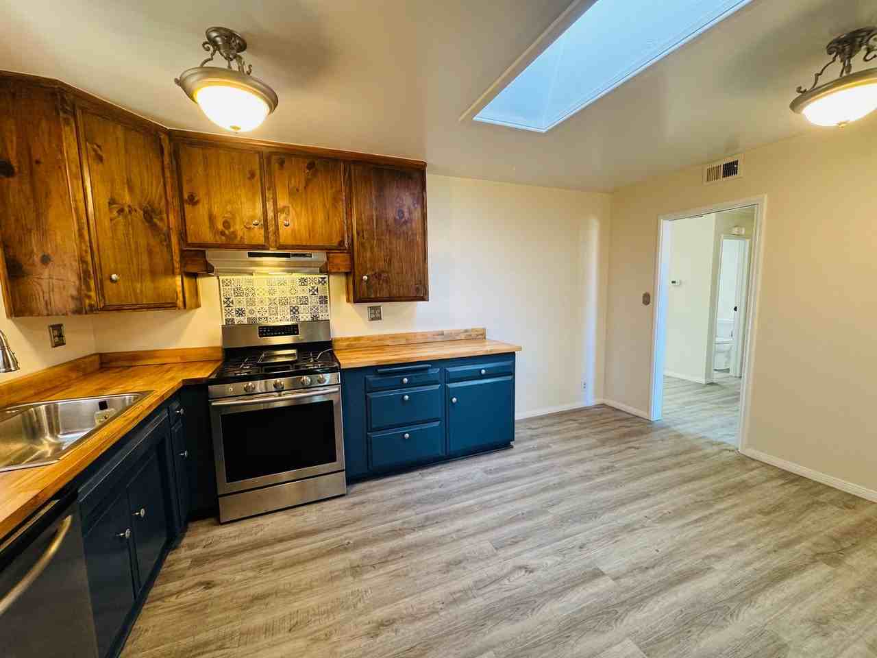 1155 Durkin St - Photo 4 of 16