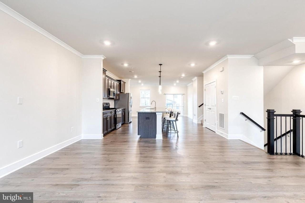 7603 Chert Ct - Photo 3 of 19