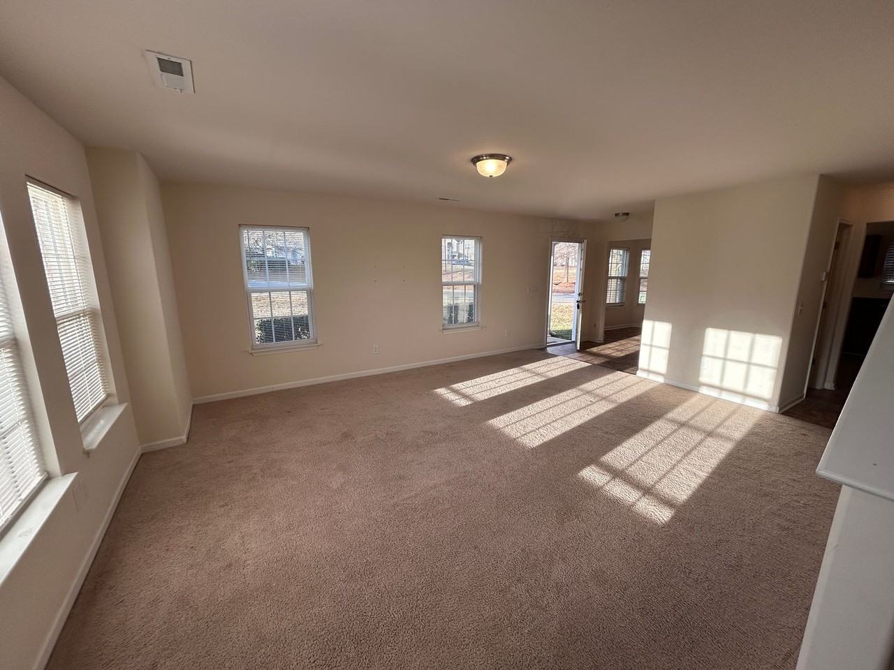 482 Sandybrooke Dr - Photo 7 of 22