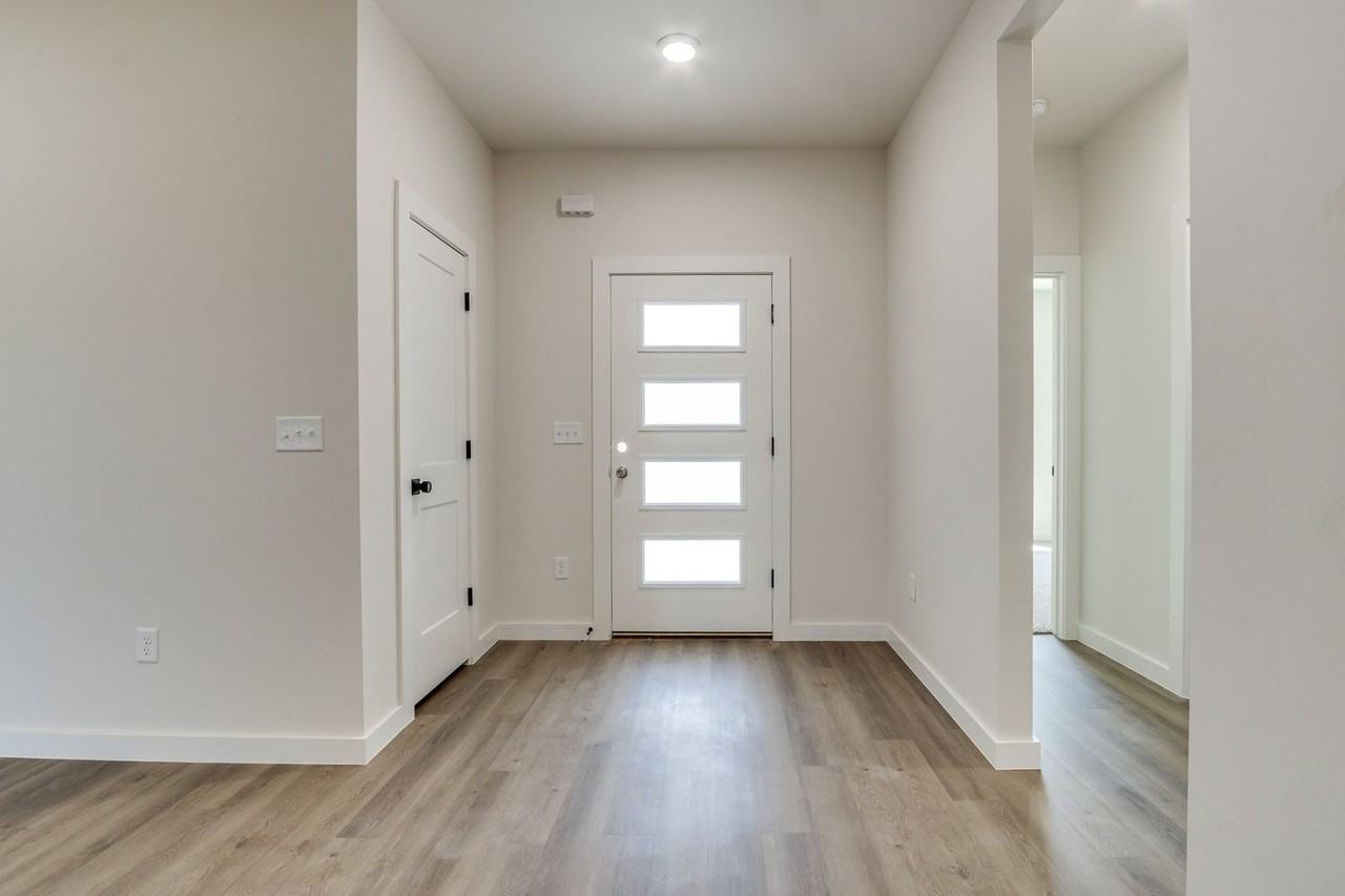 8329 Nw 163rd Ter - Photo 7 of 50