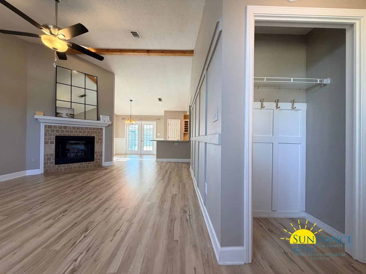 468 W Park Dr - Photo 3 of 30