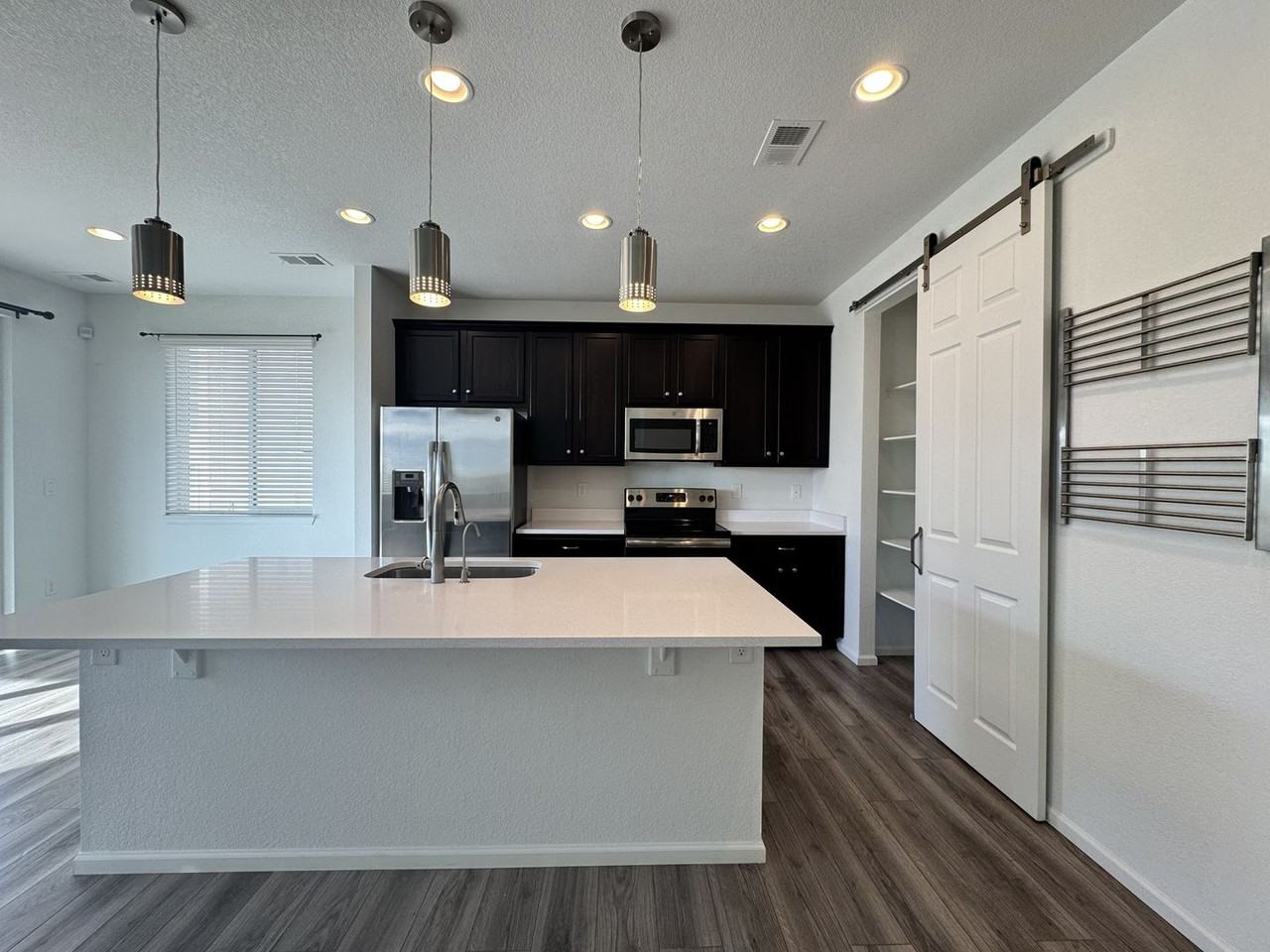 7061 Boreal Dr - Photo 4 of 20