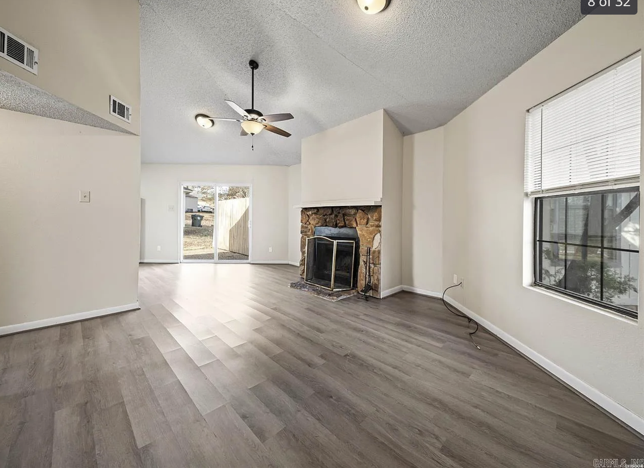 367 Lance Cir - Photo 2 of 6