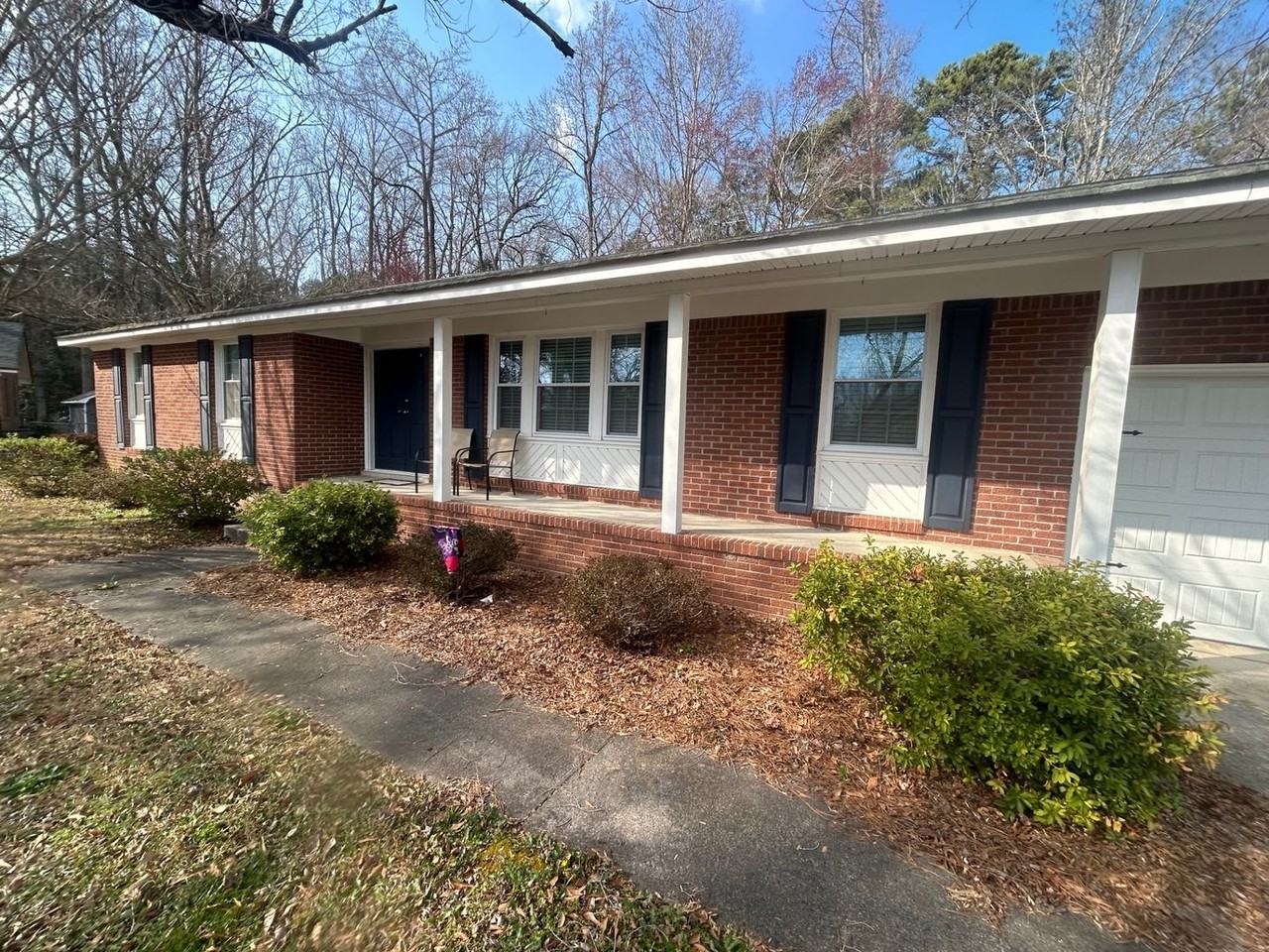 3220 Woodsen Cir - Photo 2 of 29