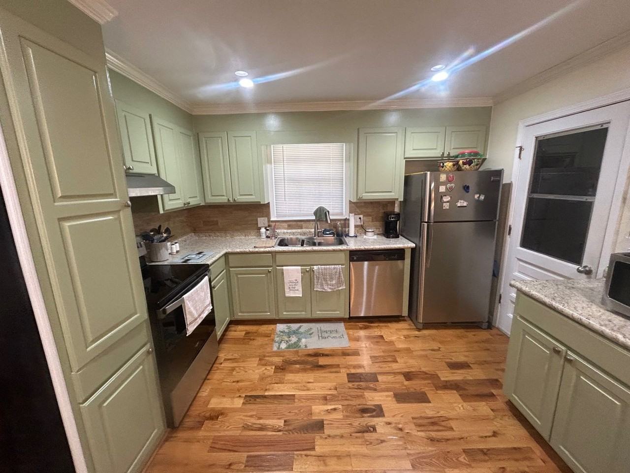 3220 Woodsen Cir - Photo 4 of 29