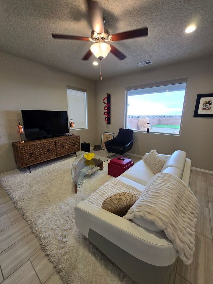 888 Tazanita Loop Se - Photo 2 of 11