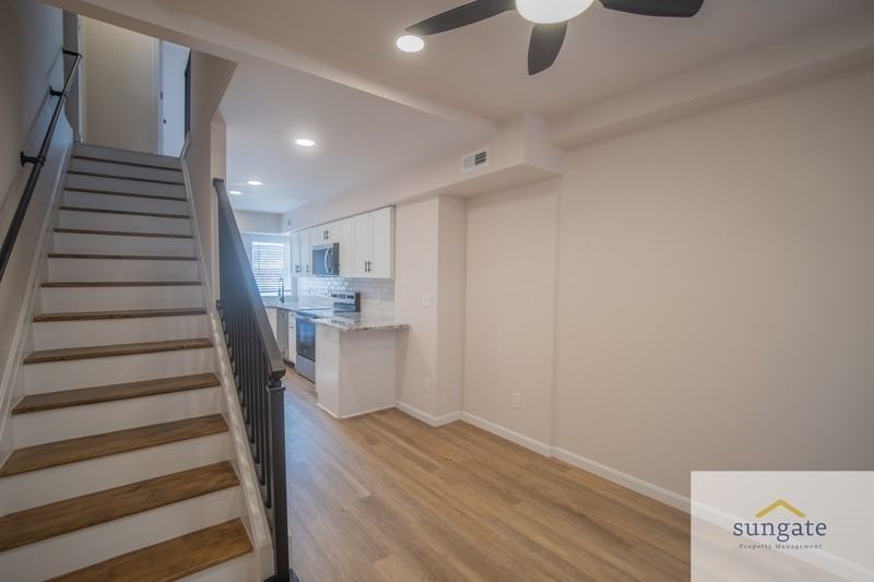 1911 Eastern Ave - Photo 6 of 46