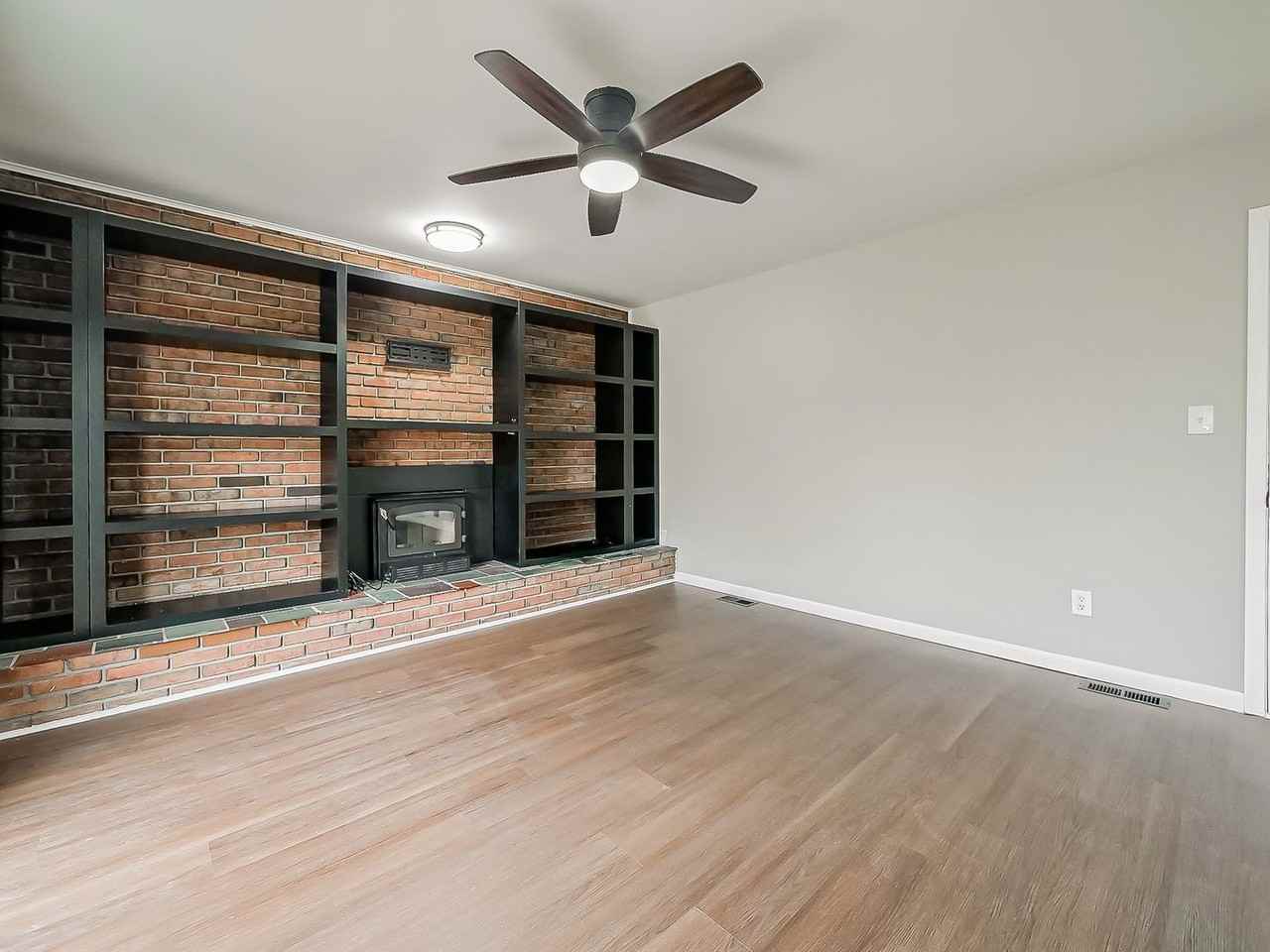 11780 Haggerty Rd - Photo 6 of 41