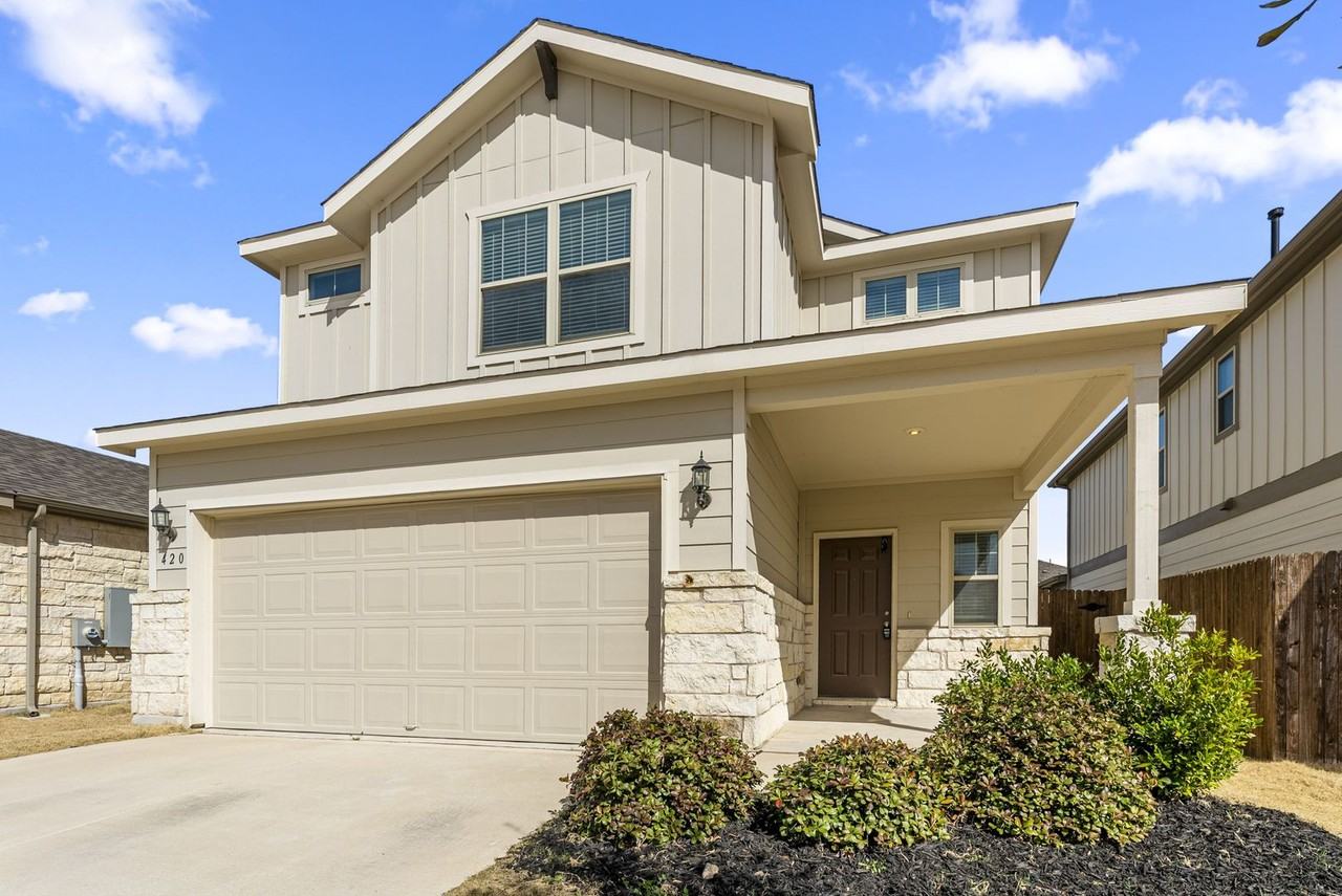 420 Bella Luna Way - Photo 3 of 25