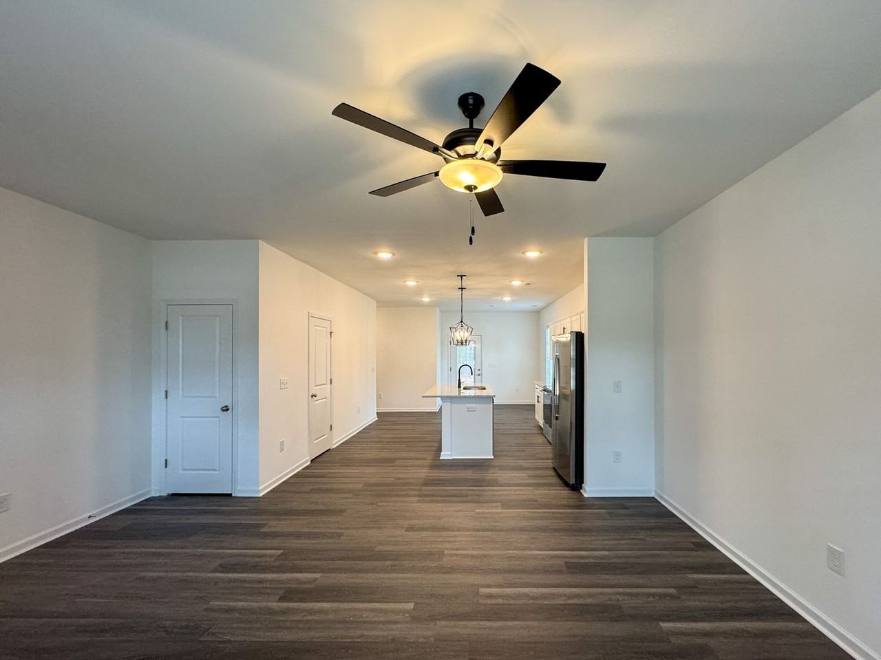 200 200 Woodcrest Jones Drive - Photo 4 of 23