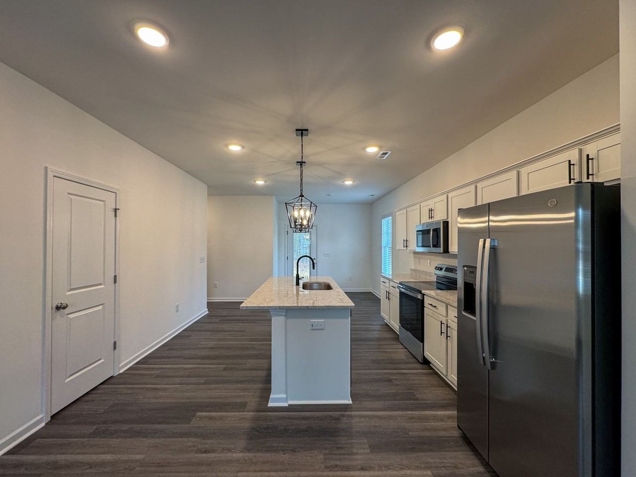 200 200 Woodcrest Jones Drive - Photo 6 of 23